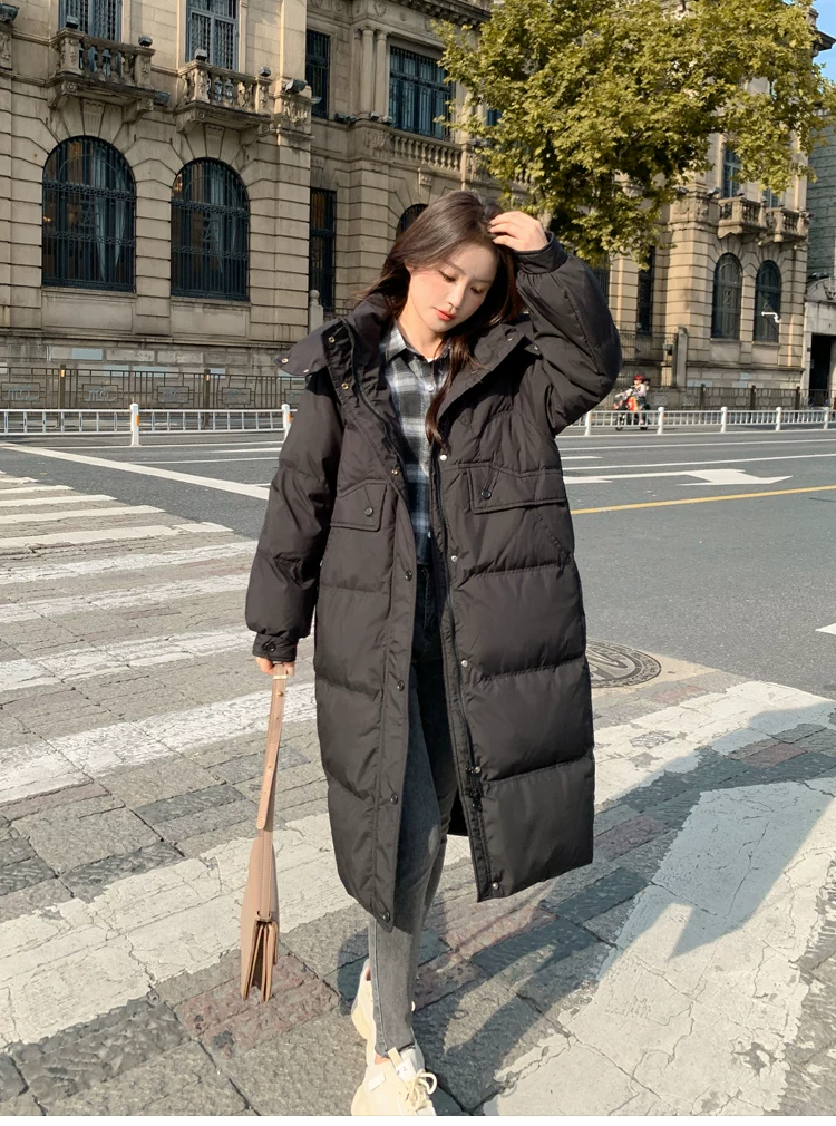 2025年ストレートホワイトカモフラ牛角ボタン ダウンジャケット女性中長期大毛襟厚手冬ファッションコート 高級感 旅行