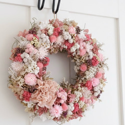 三日月リース プリザーブドフラワー ドライフラワー 玄関リース ピンク