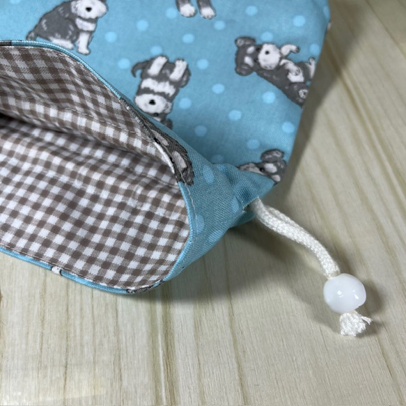 可愛いシュナウザーの巾着型ポーチ　送料込み 3枚目の画像