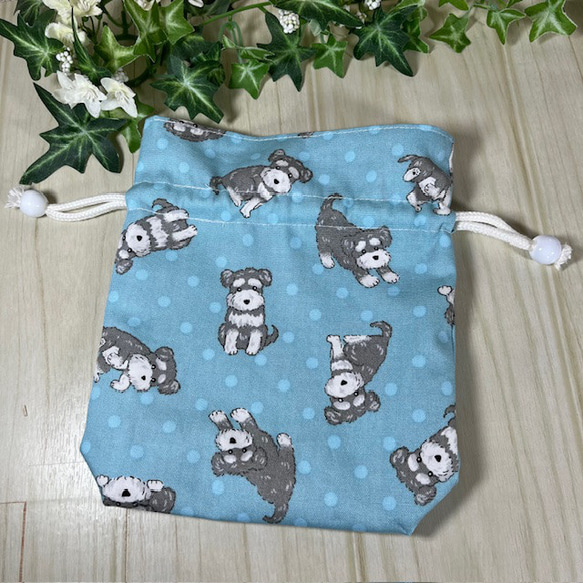 可愛いシュナウザーの巾着型ポーチ　送料込み 2枚目の画像