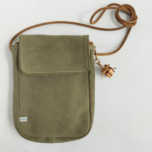 寄木と革紐で作ったギフトボックスのファスナーチャーム /  バッグチャーム 《type G》 9枚目の画像