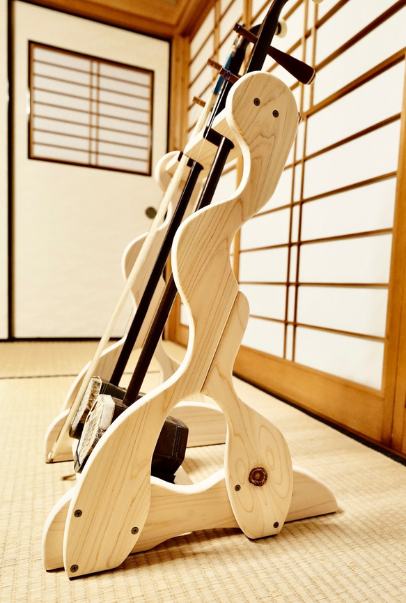 【限定１台】手作り木工　木製二胡スタンド （無塗装） ２丁掛け 6枚目の画像