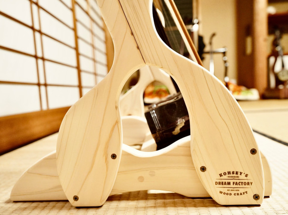 【限定１台】手作り木工　木製二胡スタンド （無塗装） ２丁掛け 5枚目の画像