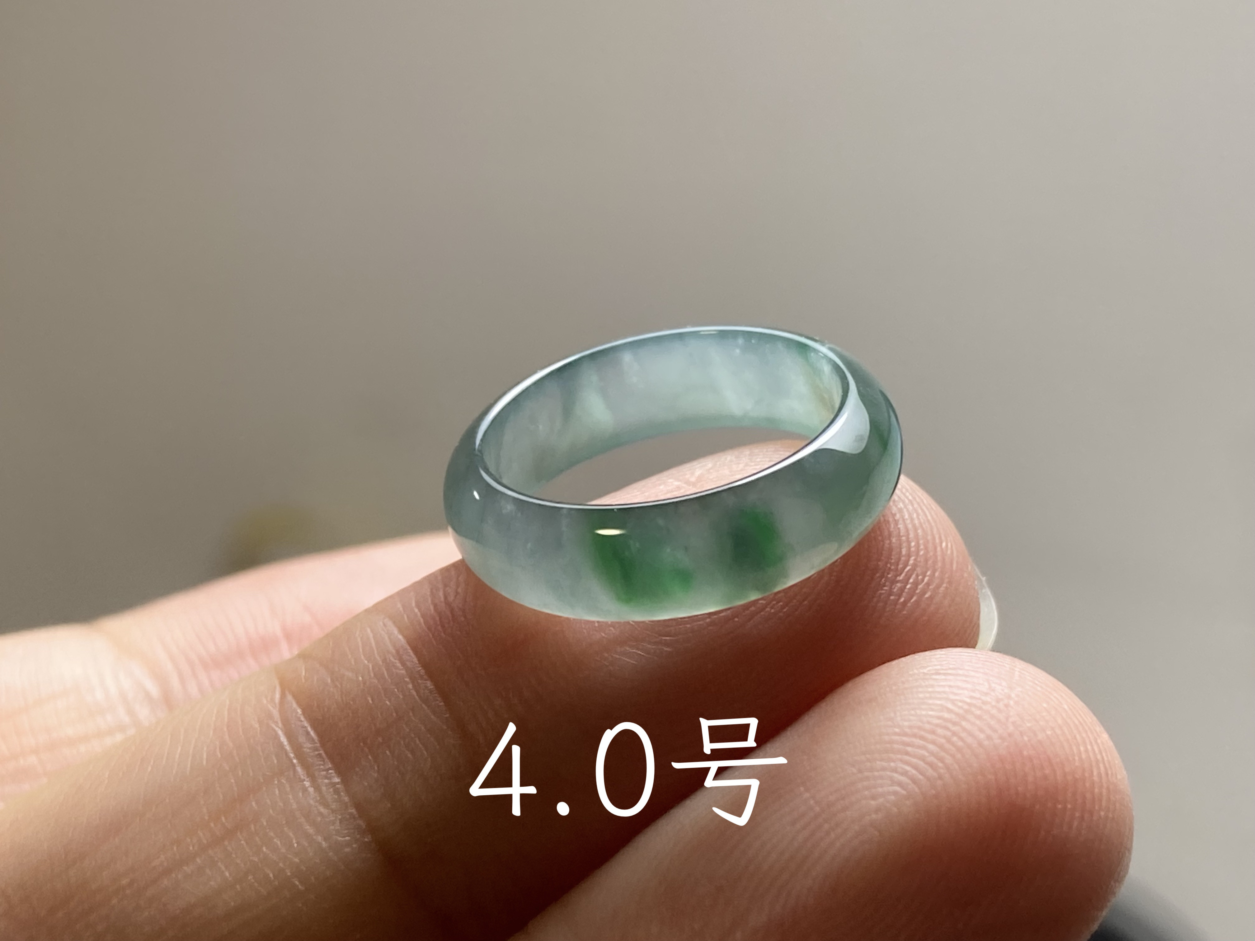 L14-103 ピンキーリング 氷種 青白暗緑 4.0号 グアテマラ産 A貨 本翡翠 くりぬき