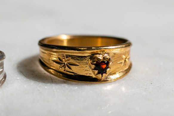 Stellar heart garnet ring      ハートのガーネットリング/送料無料 2枚目の画像