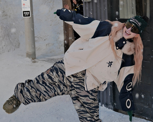 スキー＆スノーボードウェア（上下セット） ほぼ未使用！美品⭐︎Mサイズ ⭐︎迷彩柄 25-26秋冬限定 スノーボードウェア 上下セット スノボウェア スキー