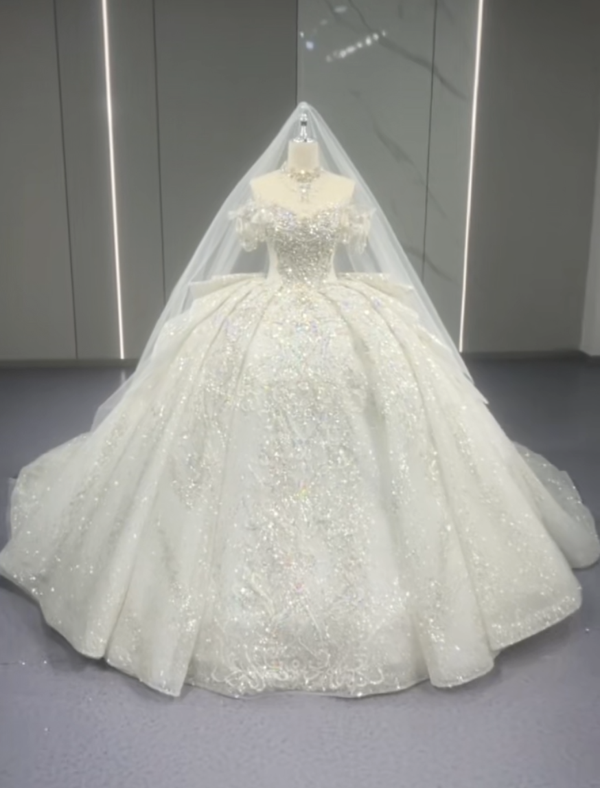 激安買わないと損　オフショルダー　ふんわりチュール　刺繍レース　ラッフルスカート　トレーン　韓国スタイル　蝶々リボン花嫁