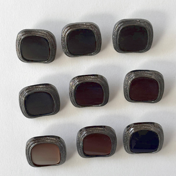ボタン レトロ 長方形 くすみアリ 茶色 緑  シルバー 裏足 枠付き 19mm×17mm 9個セット eu-122 2枚目の画像