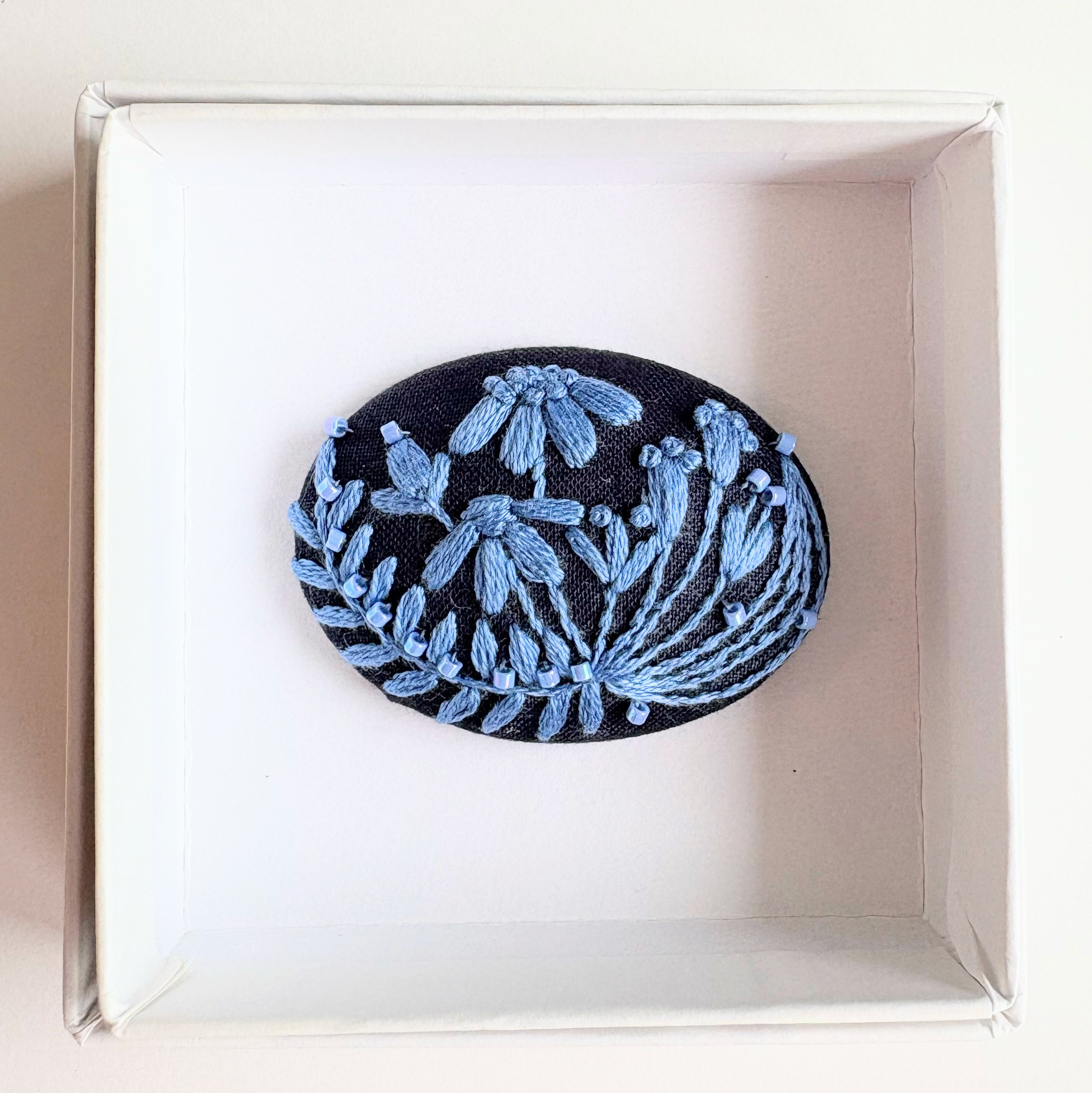 小さなお花の刺繍ブローチ【Botanical】#410