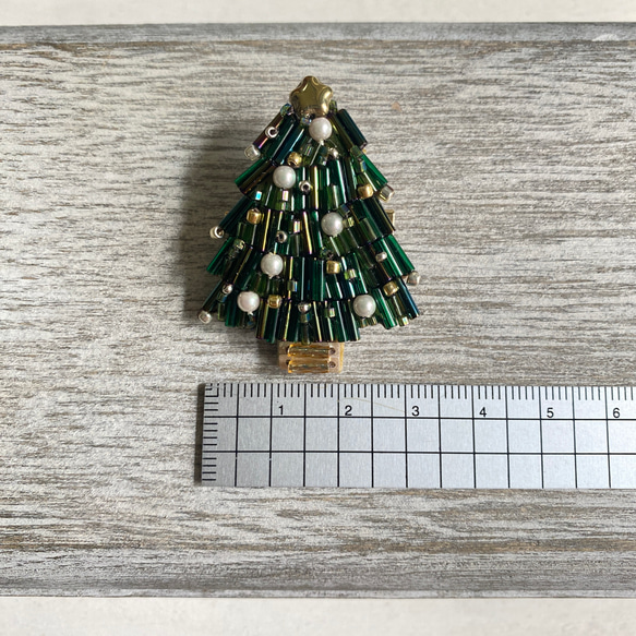 【Forest tree】クリスマスツリー刺繍ブローチ⭐︎クリスマスギフト⭐︎受注制作品 7枚目の画像