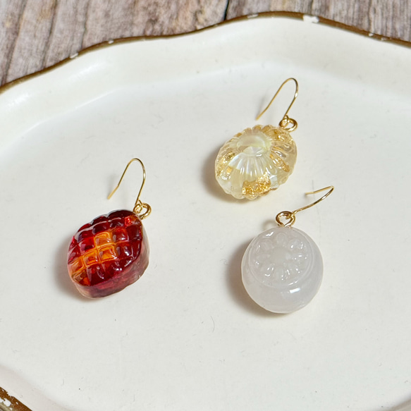 3粒セット 秋のレトロキャンディ ピアス・イヤリング・イヤーカフ　べっこう　ブラウン　ベージュ　チャーム変更可能　シェル 5枚目の画像