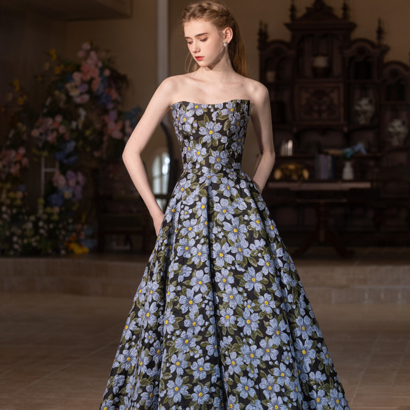 ノースリーブ 黒青 豪華 ウェディングドレス パーティー サテン 花柄 レトロ 韓国風 結婚式 花嫁 前撮り C070