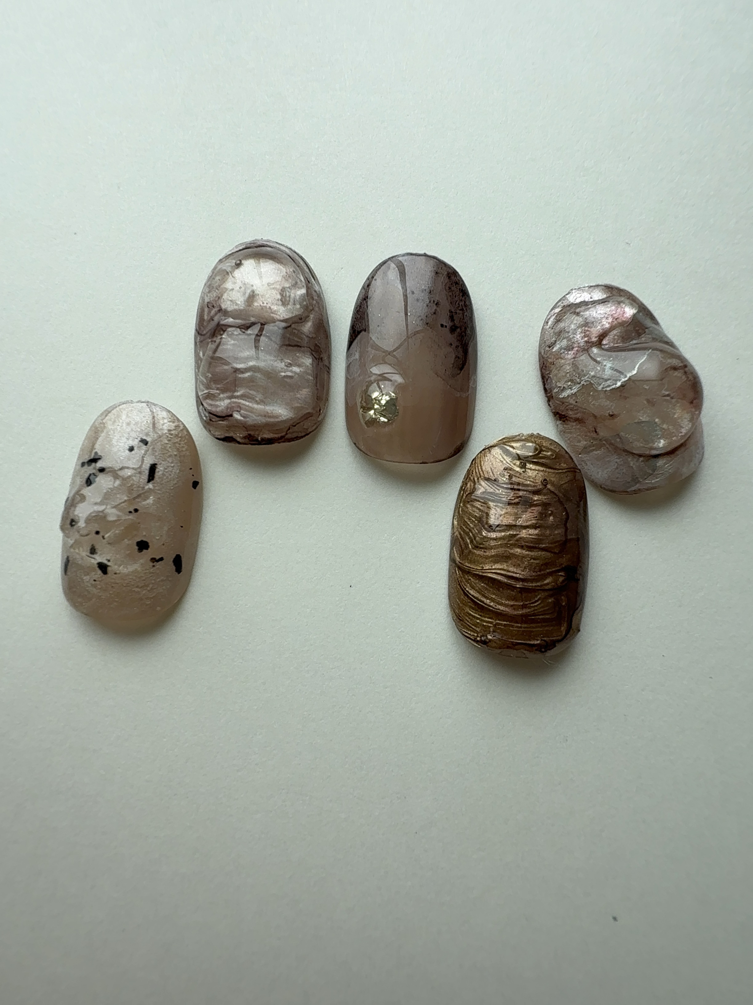 鉱物ニュアンス × ミスティックブラウン