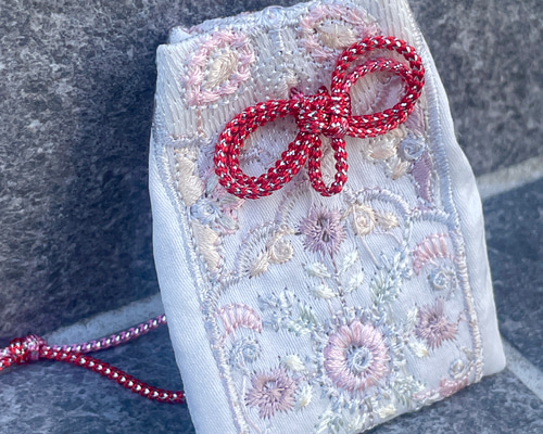 インド刺繍【絆】のお守り✨ペットのお守り/メモリアルお守り