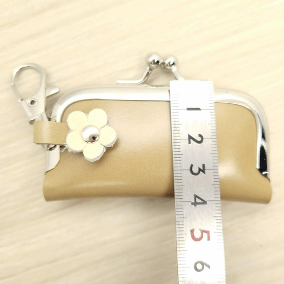 がま口 小さい財布 キーホルダー 横長 オリーブカーキ 本革 レザー 印鑑ケース 6枚目の画像