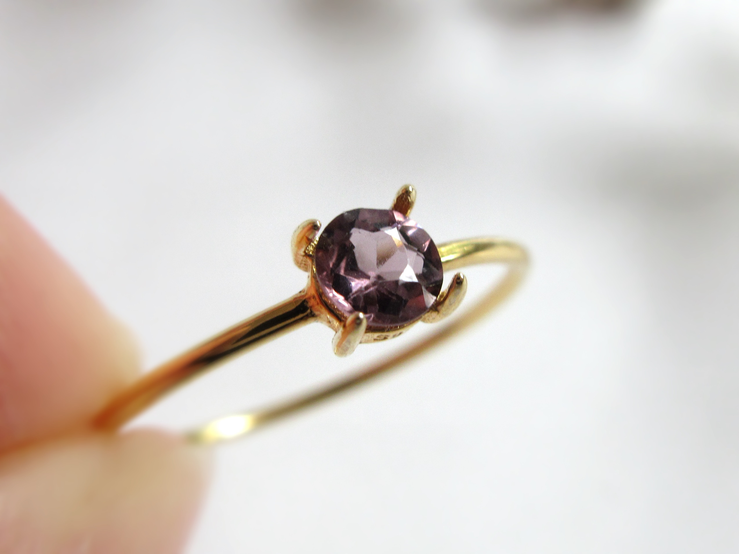 【8月の誕生石】4mm発色美「パープルスピネル」リング