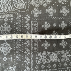 2025年新作！『コーデュロイ 　バンダナ風　パッチワーク柄　巾約108cm　ブルー』～50㎝単位でカット～ 4枚目の画像