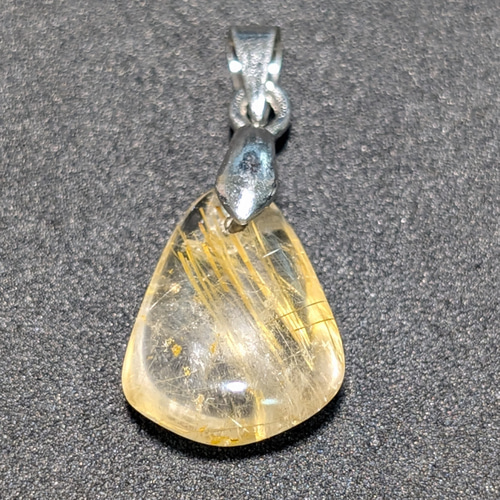 きれいなドロップ型ルース】ルチルペンダント ゴールドルチル 金針水晶