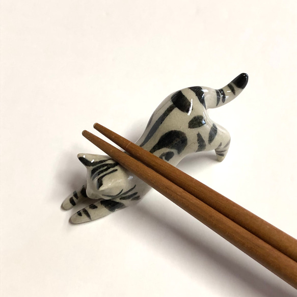 猫の箸置き三態（アメショ）　はしおき　アメリカンショートヘア　陶器　 3枚目の画像