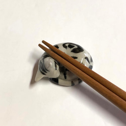 猫の箸置き三態（アメショ）　はしおき　アメリカンショートヘア　陶器　 4枚目の画像