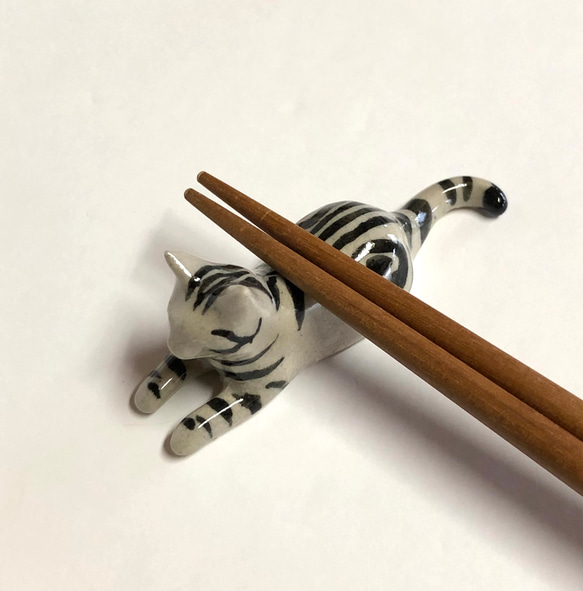 猫の箸置き三態（アメショ）　はしおき　アメリカンショートヘア　陶器　 2枚目の画像