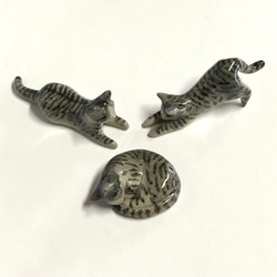 猫の箸置き三態（サバトラ）　はしおき　サバトラ猫　陶器　 1枚目の画像