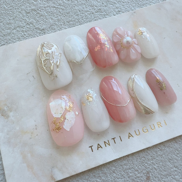 奥様 ネイルチップ ピンク色 乳白色 ホワイト ニュアンス 清楚 30代 40代 50代 奥さん マダム 付け爪 結婚式 2枚目の画像