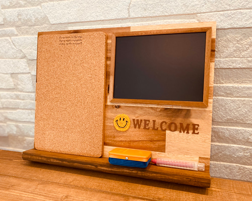 トールペイント作品　花柄木製壁掛け収納 コルクボード他　3点 632bde10295f1f1daa4f5ba1f0e796