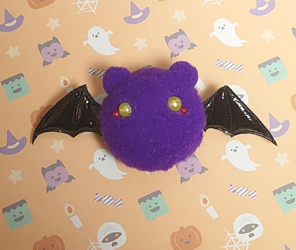 ポンポンアクセサリー♪フェイスブローチ★ハロウィンのお友達⒨(· ⩌ ·)コウモリ 5枚目の画像