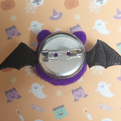 ポンポンアクセサリー♪フェイスブローチ★ハロウィンのお友達⒨(· ⩌ ·)コウモリ 6枚目の画像
