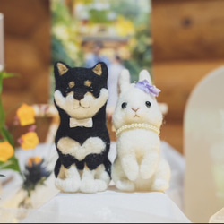 マコ　ハンドメイド 羊毛フェルトの犬 白　　手のひら大 マコ様専用 ハンドメイド 羊毛フェルトの犬 白 手のひら大