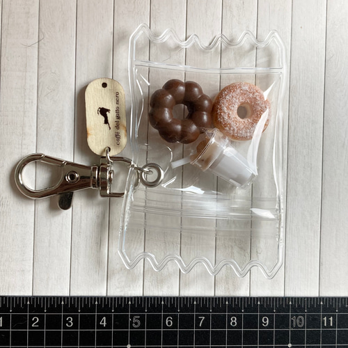 ミニチュアスイーツ ドーナツとカフェドリンクキーホルダー その他