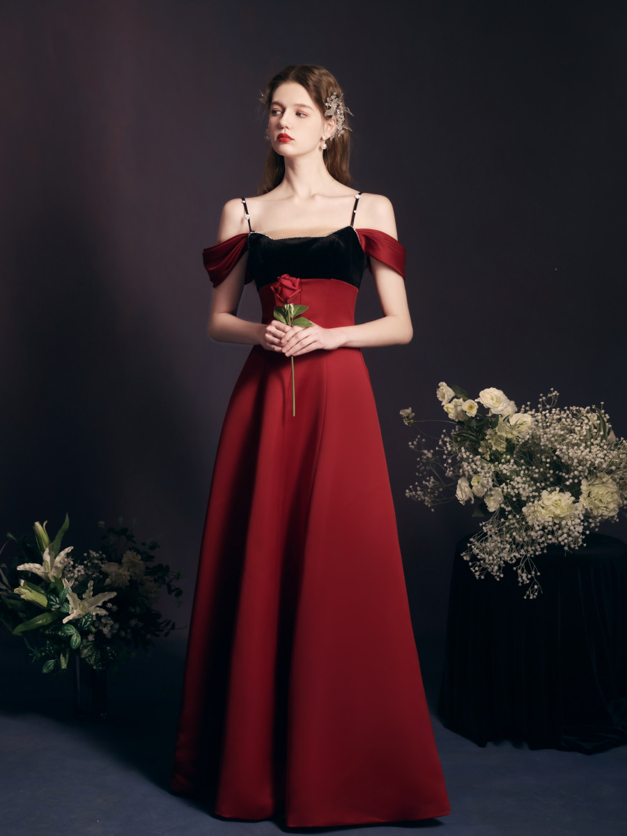 ワインレッド ウェディングドレス 痩せる ノースリーブ 韓国風 結婚式 花嫁 前撮り 披露宴 C027