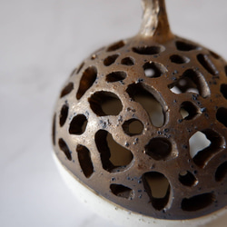 珊瑚土透彫り金彩香立て3　香炉　ポプリケース　線香　やちむん　沖縄 2枚目の画像