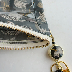 リバティ2025AW「コー・アンド・エイト」（すみ黒地）パスケース＆リールストラップ☆ラミネート☆PVC☆ねこ 6枚目の画像