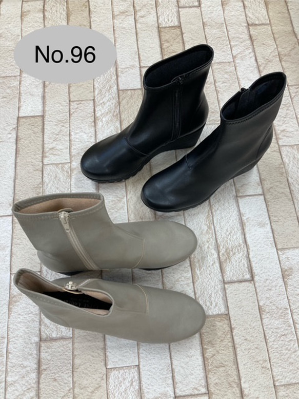 【’25A/W新作♪】伸びる人工皮革♪2種類のソールから選べるストレッチブーツ 5枚目の画像