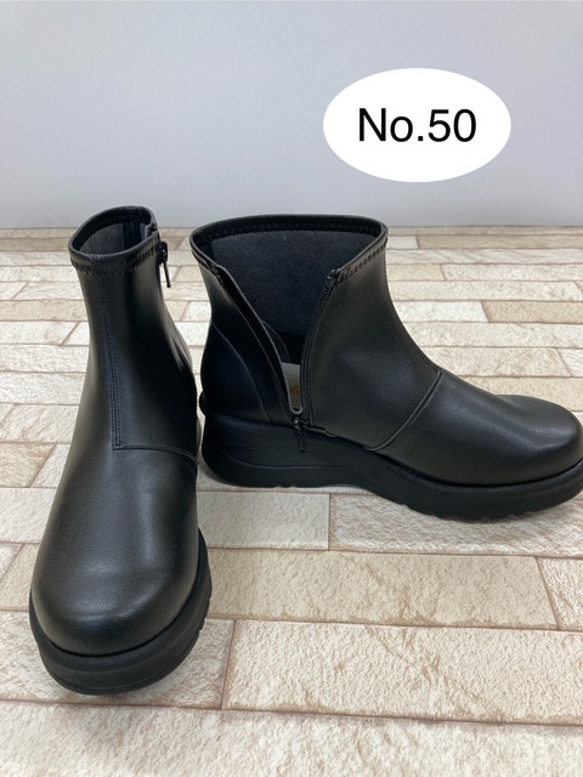 【’25A/W新作♪】伸びる人工皮革♪2種類のソールから選べるストレッチブーツ 11枚目の画像