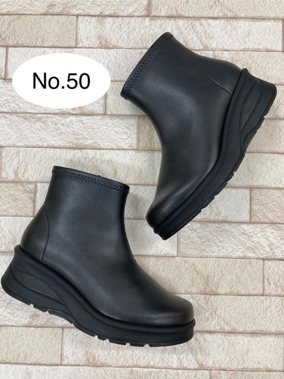 【’25A/W新作♪】伸びる人工皮革♪2種類のソールから選べるストレッチブーツ 12枚目の画像