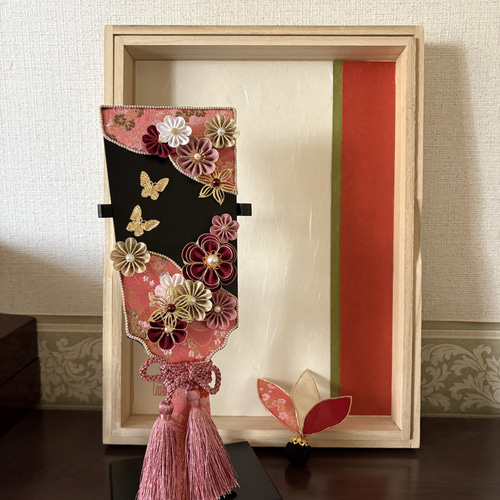 華猫【羽子板 手毬飾りセット『華雅 桃花』】かぶせ箱＆筆掛けスタンド