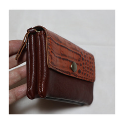 2層のコンパクトなクロコ風の革財布一点ものセール価格/croko 3枚目の画像