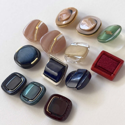 ボタン レトロ 四角 スクエア ベージュ グリーン ブルー レッド 18mm～19mm 13個セット eu-127 3枚目の画像
