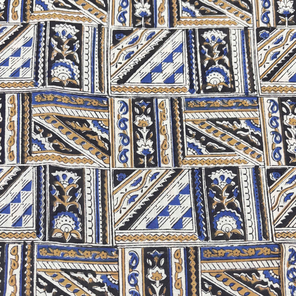 【50cm単位】オフホワイトブルーイエロースクエアバグルー染め　インド　ハンドブロックプリント生地  コットン 3枚目の画像