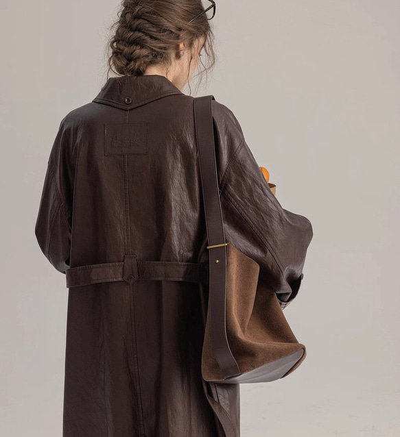 格好よく羽織るエコレザーのスプリングコート　ウエストベルト【春秋】ブラウン 10枚目の画像