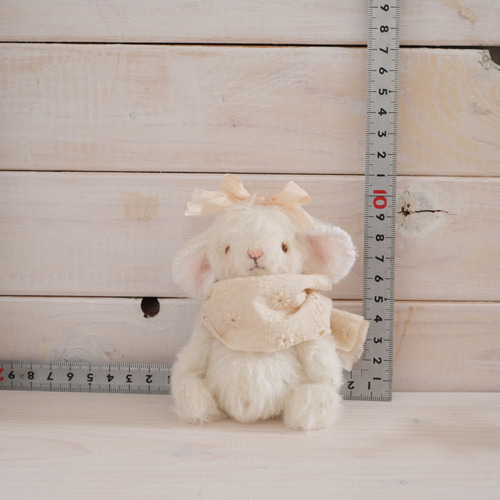 ひつじのぬいぐるみ　テディベア　teddy bear ひつじ 羊のぬいぐるみ ドールのお友達 ひつじのぬいぐるみ テディベア