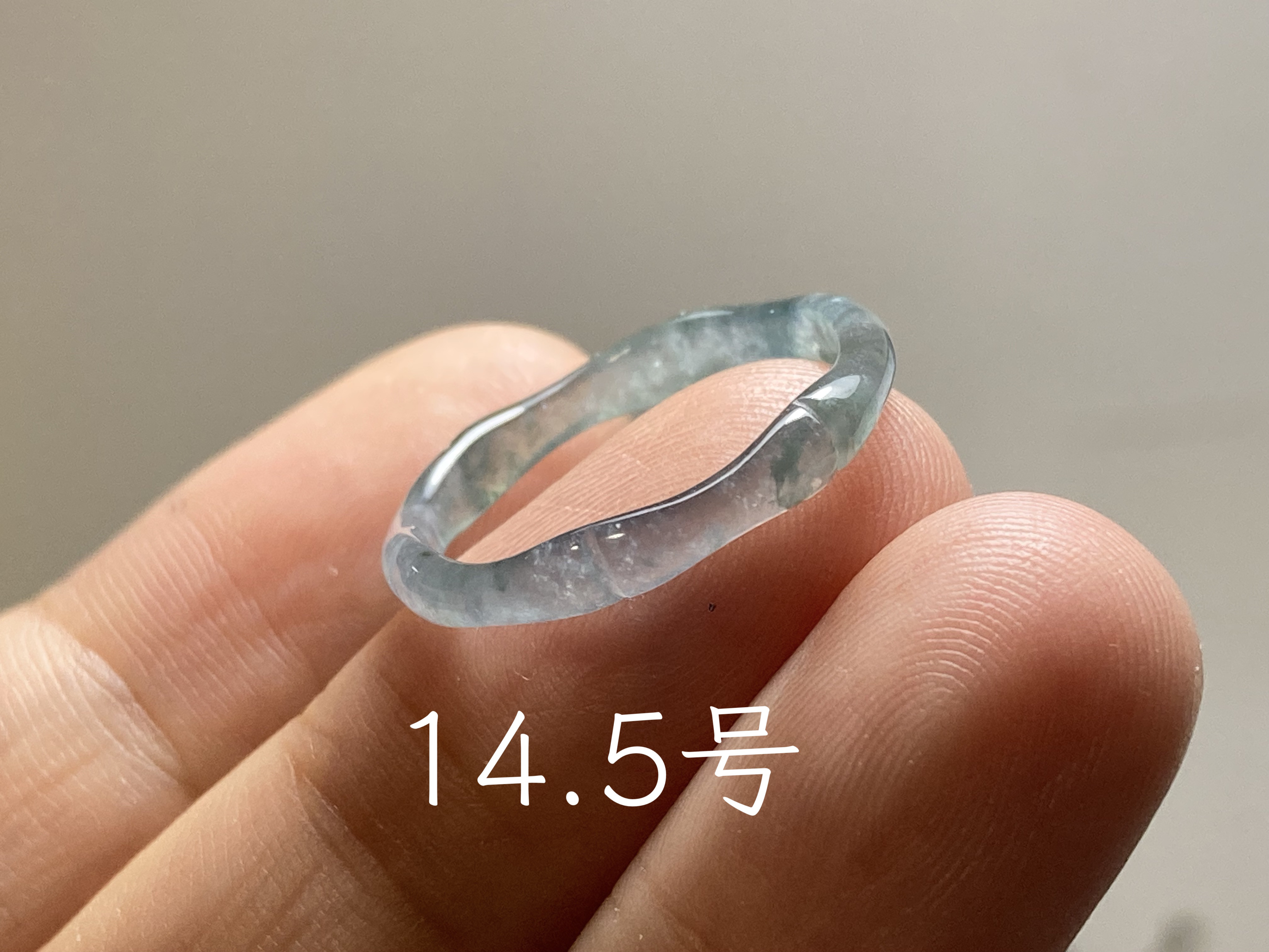 L14-121 高氷種 竹節 リング 高級感 薄水青緑 14.5号 グアテマラ産 A貨 本翡翠 くりぬき