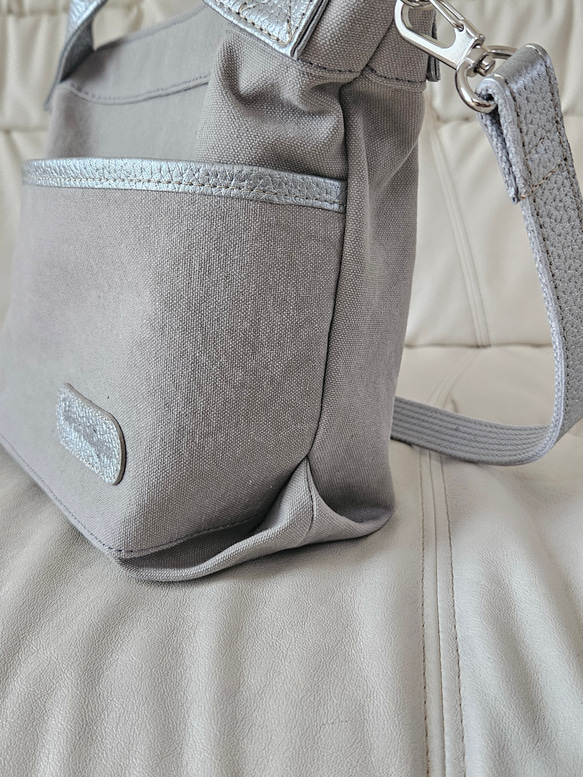 新色日本製　どこのお店でも出逢えない❗ゼスフィーノオリジナル　帆布×姫路レザーのショルダーバック 8枚目の画像