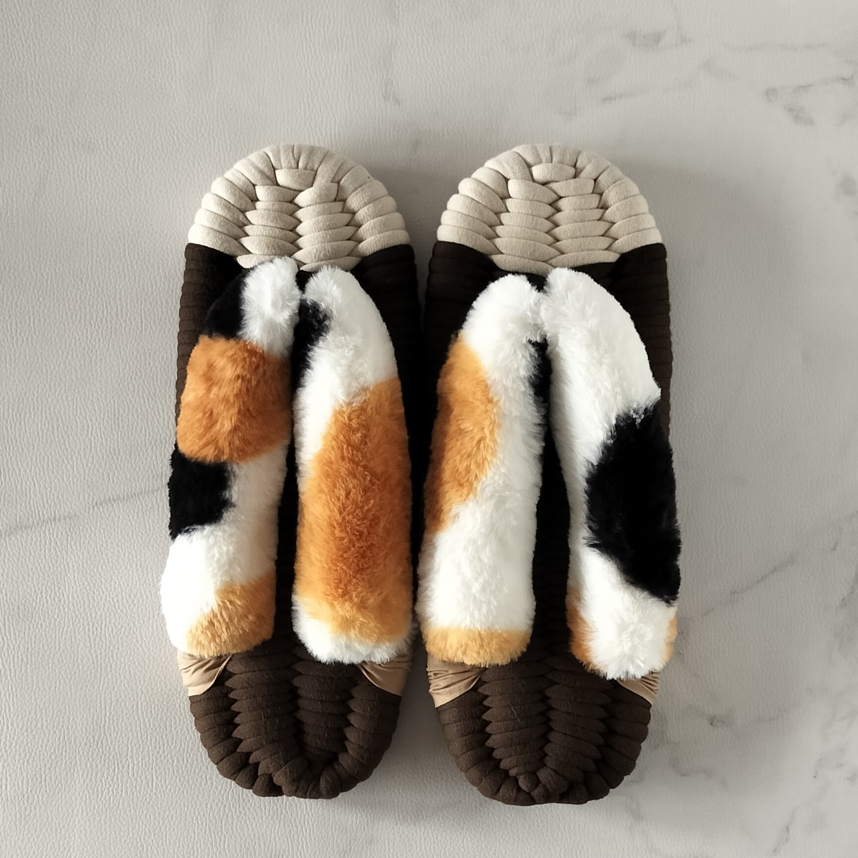 モフモフ三毛猫布ぞうり Lサイズ 365日のギフト Creemaあんしん匿名便