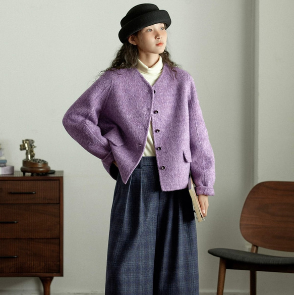 上品で暖かいツイード　ノーカラーウールのショートコート【秋冬春】ラベンダー 4枚目の画像