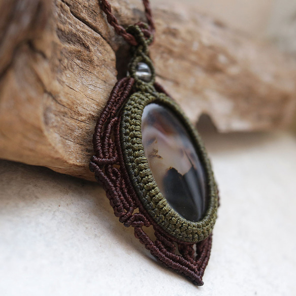 モンタナアゲート天然石マクラメネックレスmac437エスニックアジアンエキゾチック金属フリーのアクセサリー 3枚目の画像