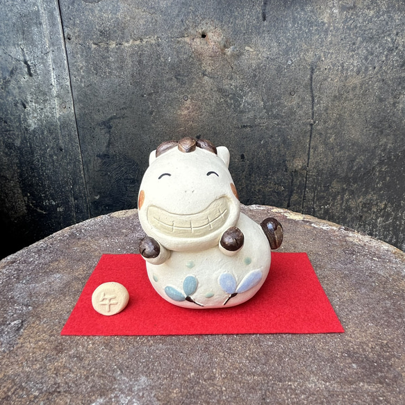 干支 いっひっひの午と赤布 A-293 陶製 /horse/馬 その他置物